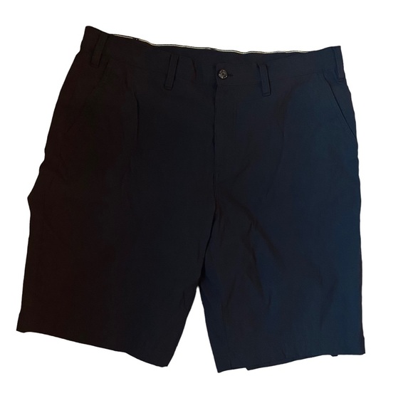 Men’s Eddie Bauer Navy Golf DriFit Shorts Size 38 - Picture 1 of 4